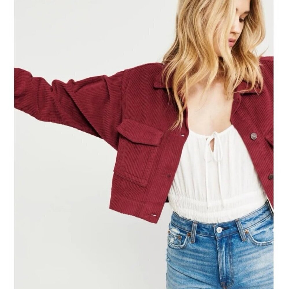 Abercrombie & Fitch Red Corduroy Cropped Trucker Jacket Women’s M
